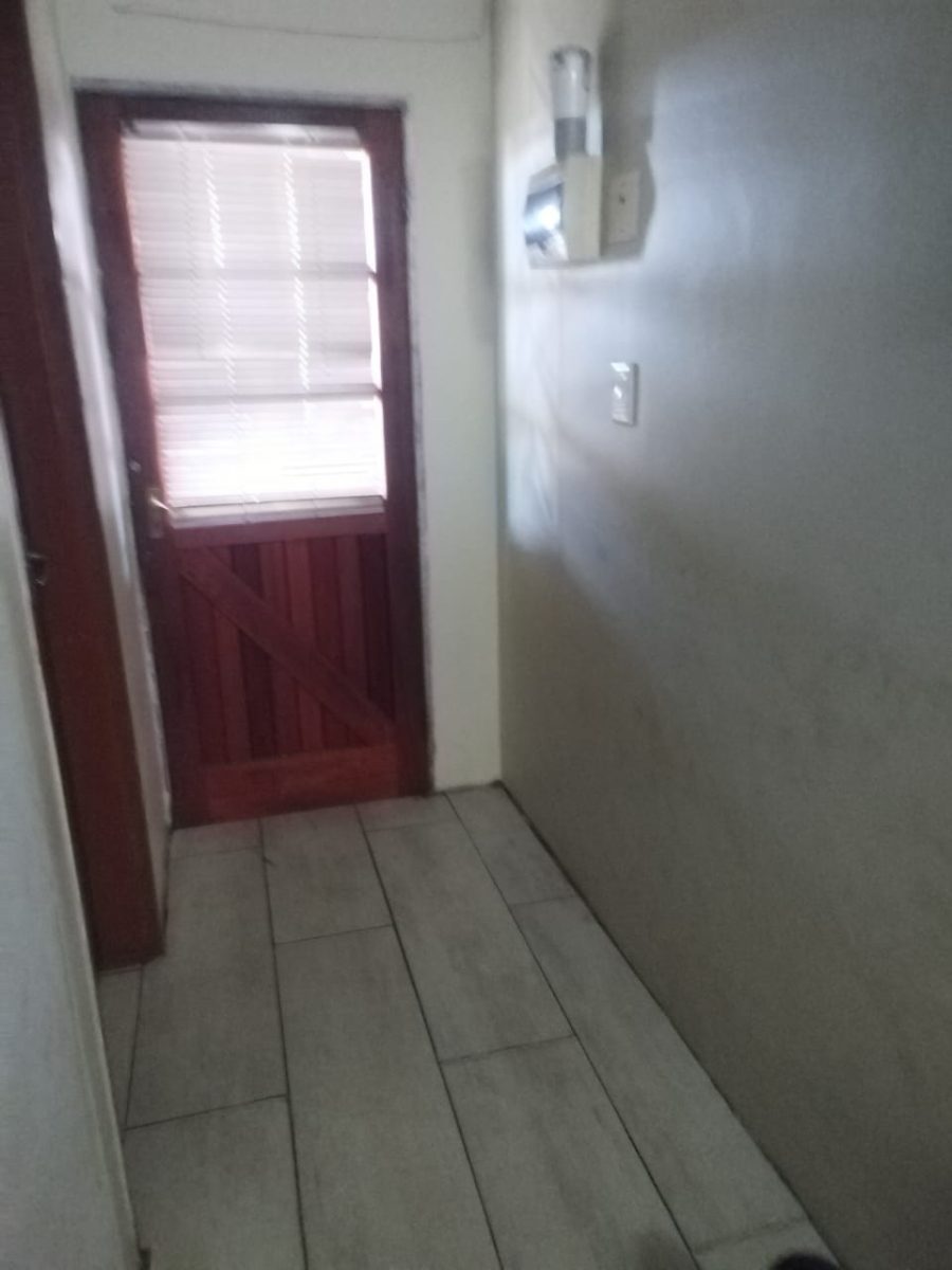 2 Bedroom Property for Sale in Delft Western Cape